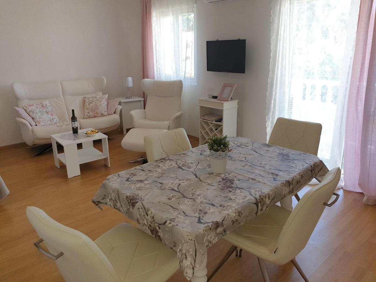 Apartments Mare Banjol Ngoại thất bức ảnh